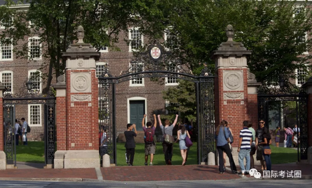 美国各大学ED申请陆续放榜！哈佛大学亚裔录取率提升2%，他们来自于这些学校...